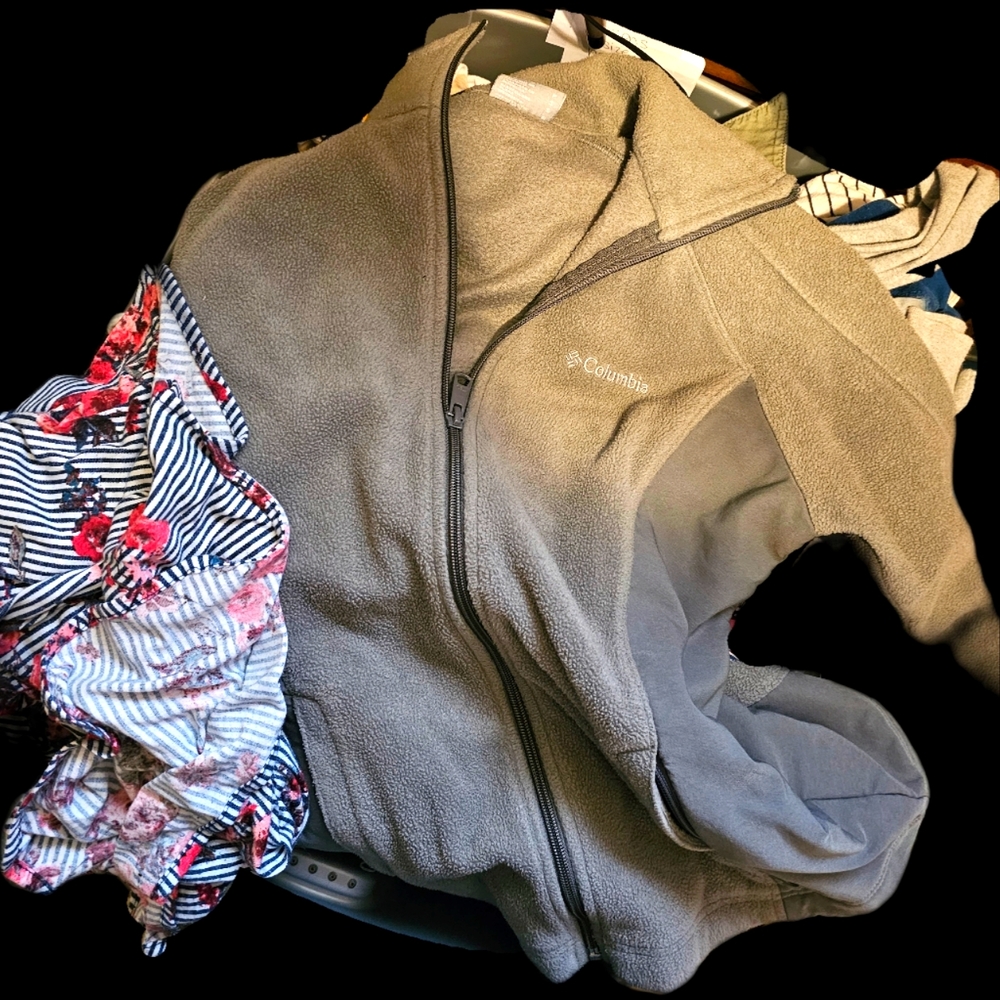 lot of womens Clothes size small